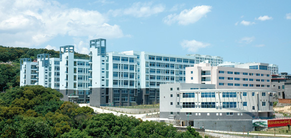 福州工業(yè)學(xué)校學(xué)費、大概收費是多少