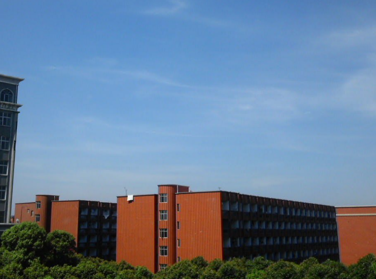 廣西右江民族商業(yè)學(xué)校
