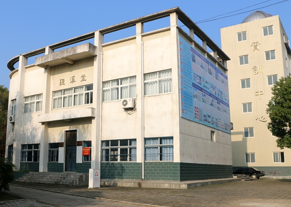 江淮工業(yè)學(xué)校