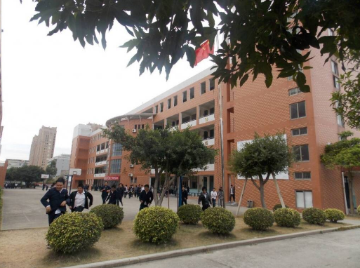 福清龍江職業(yè)技術學校
