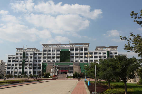 赤峰農(nóng)牧學(xué)校