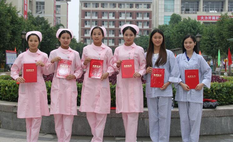 廉江市衛(wèi)生職業(yè)技術學校