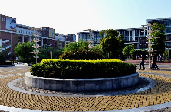 南寧市海納商務職業(yè)技術學校