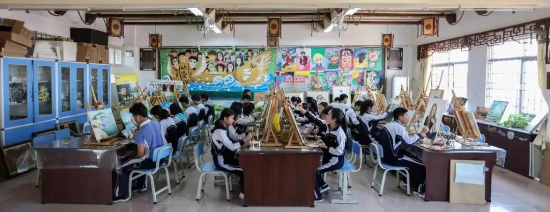 深圳市龍崗區(qū)第二職業(yè)技術學校