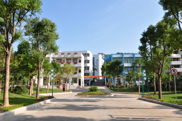 番禺區(qū)新造職業(yè)技術(shù)學(xué)校學(xué)費(fèi)多少、學(xué)校收費(fèi)標(biāo)準(zhǔn)