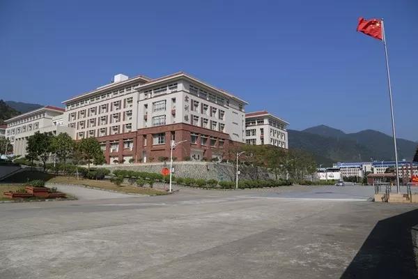 云浮市中等專業(yè)學校