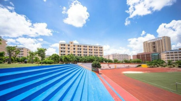 湛江市寸金中等專業(yè)學校