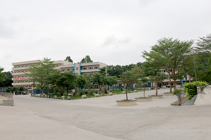 化州市鑒江司法職業(yè)學校