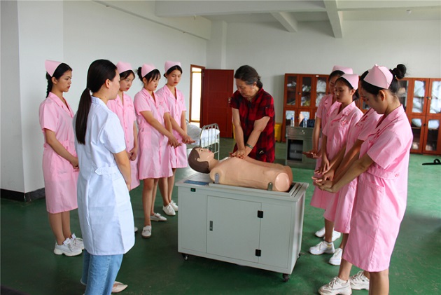 2020年鷹潭衛(wèi)生學校聯(lián)系方式