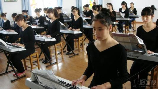 重慶女生上什么中專學(xué)校好