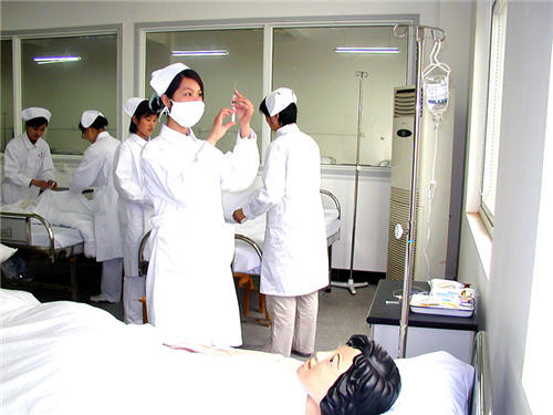重慶男孩子上什么中專學校好