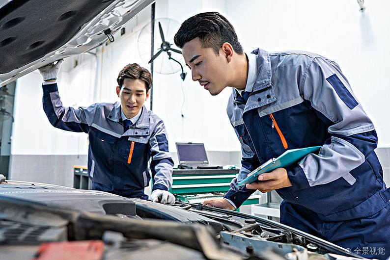 重慶男生讀什么中專學校好