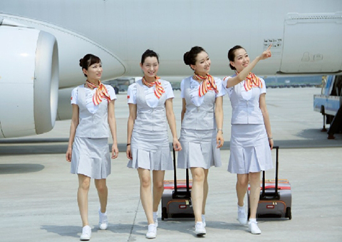 重慶航空學(xué)校的空中乘專務(wù)業(yè)的優(yōu)勢是什么？
