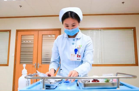 初中女生可以報(bào)讀重慶衛(wèi)校嗎？