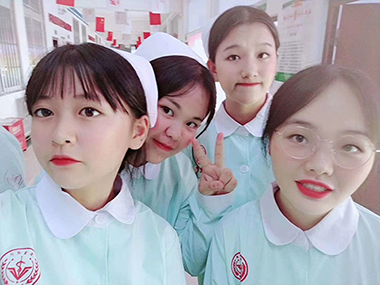 2021年重慶市衛(wèi)生技工學(xué)校老師怎么樣？師資好不好？