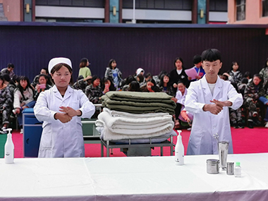 重慶初中沒畢業(yè)可以上衛(wèi)校嗎？