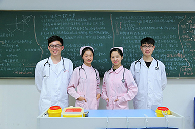 重慶衛(wèi)口碑比較好的衛(wèi)校有哪些？