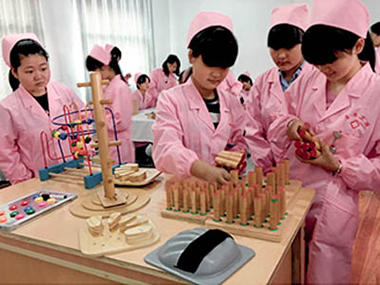重慶衛(wèi)生學校開設專業(yè)怎么樣？